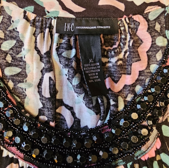 INC International Concepts Print Sequin Top - Picture 2 of 4